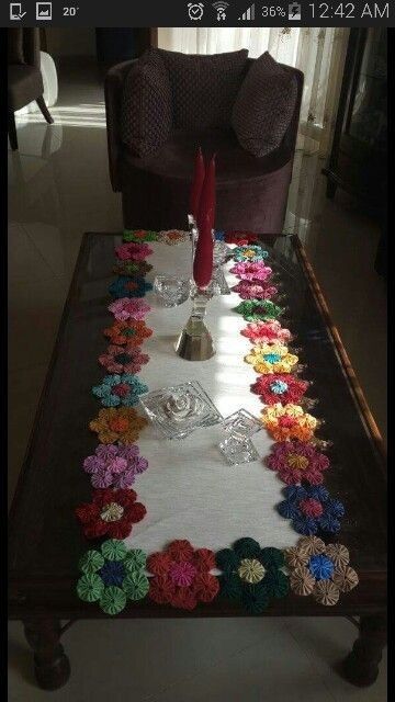 caminho de mesa com flores de fuxico 8