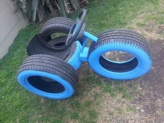 carros para brincar feitos com pneus velhos 3