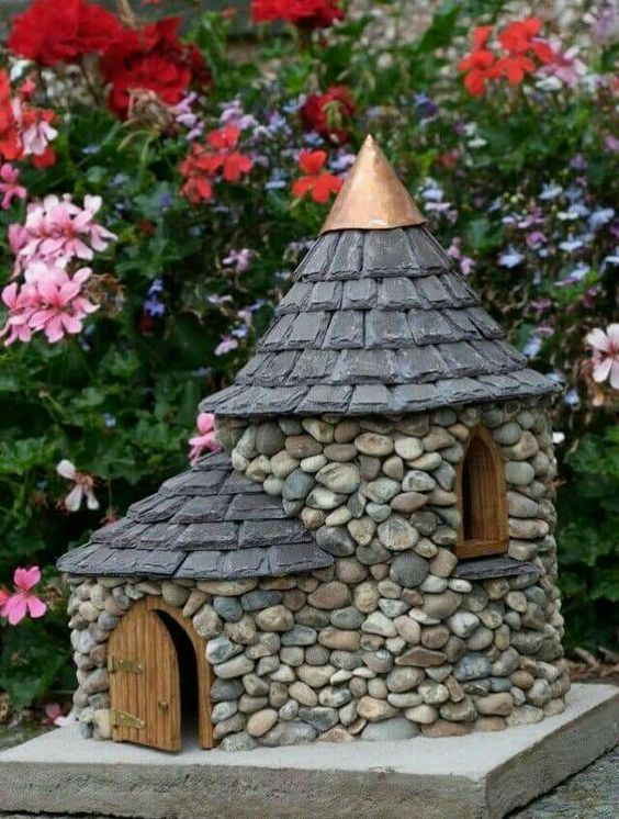 casas de pedra em miniatura jardim 4