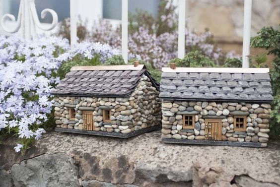 casas de pedra em miniatura jardim 5