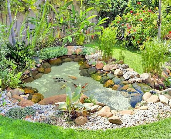 ideias de pequenos lagos para enfeitar seu jardim 14