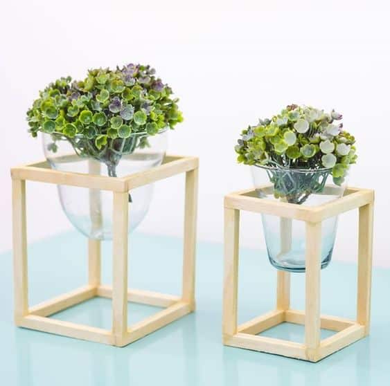 vasos de plantas feitos com palitos de picole 6